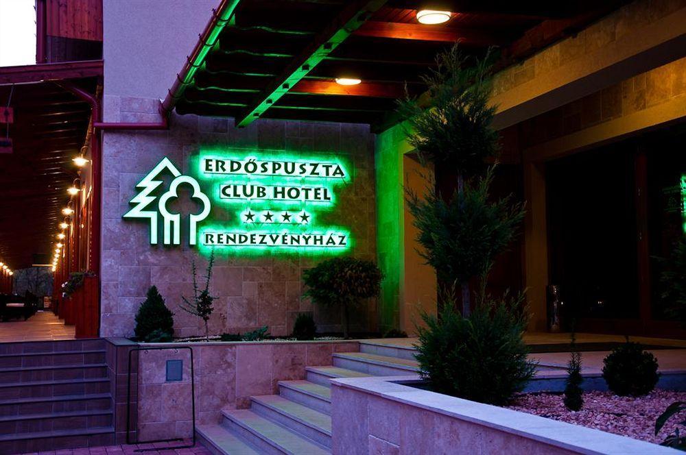 Erdospuszta Club Hotel Fenyves Debreczyn Zewnętrze zdjęcie